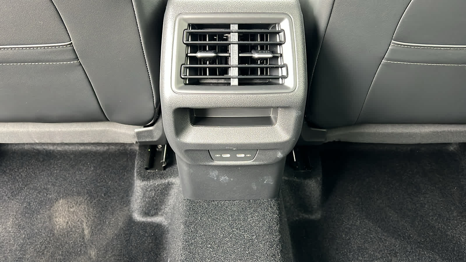 Thumbnail: 2026 Volkswagen Tiguan - 25