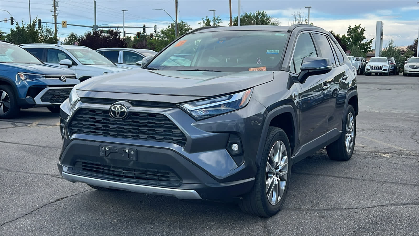 Thumbnail: 2022 Toyota RAV4 - 1