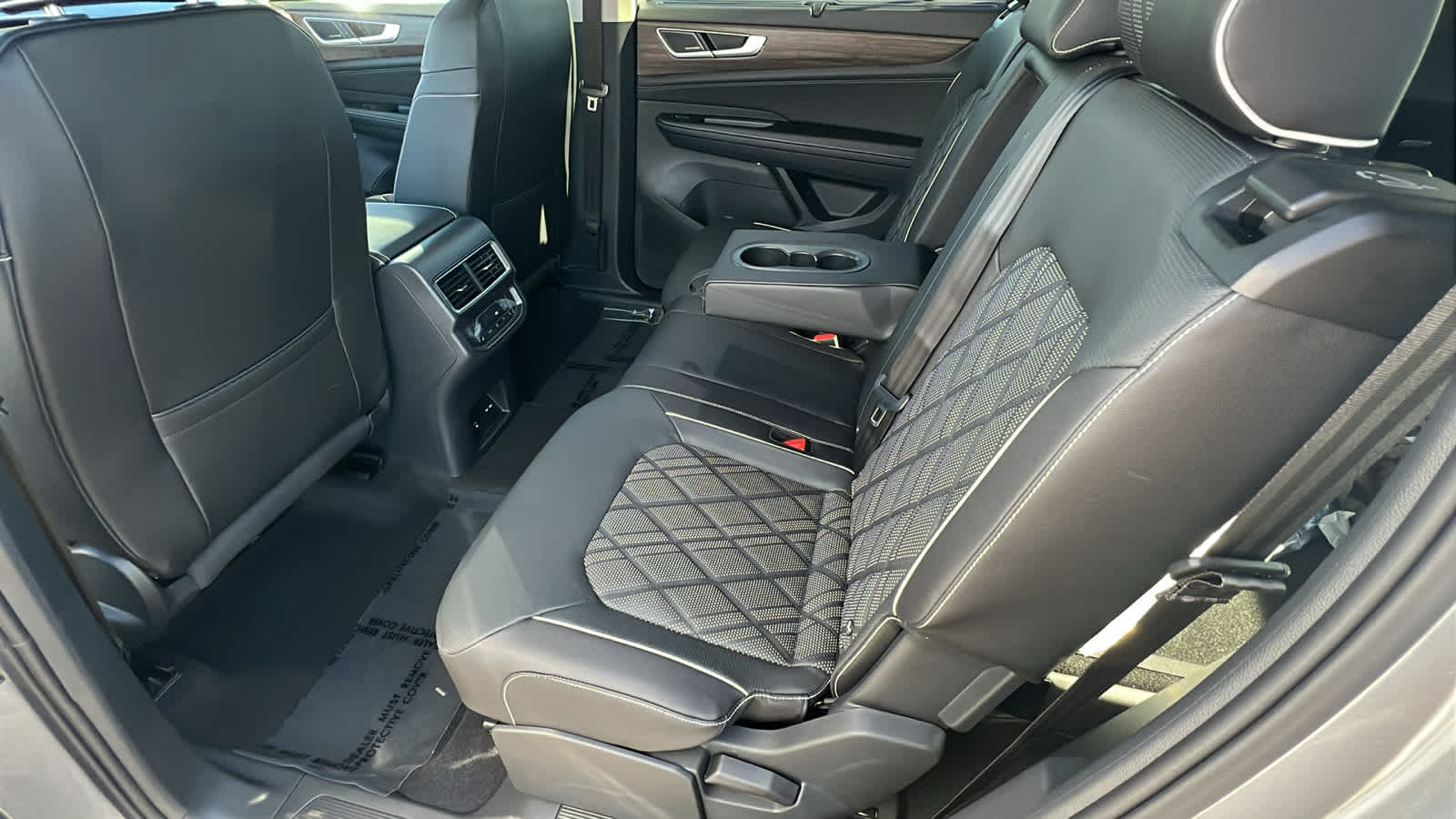 Thumbnail: 2026 Volkswagen Atlas - 24