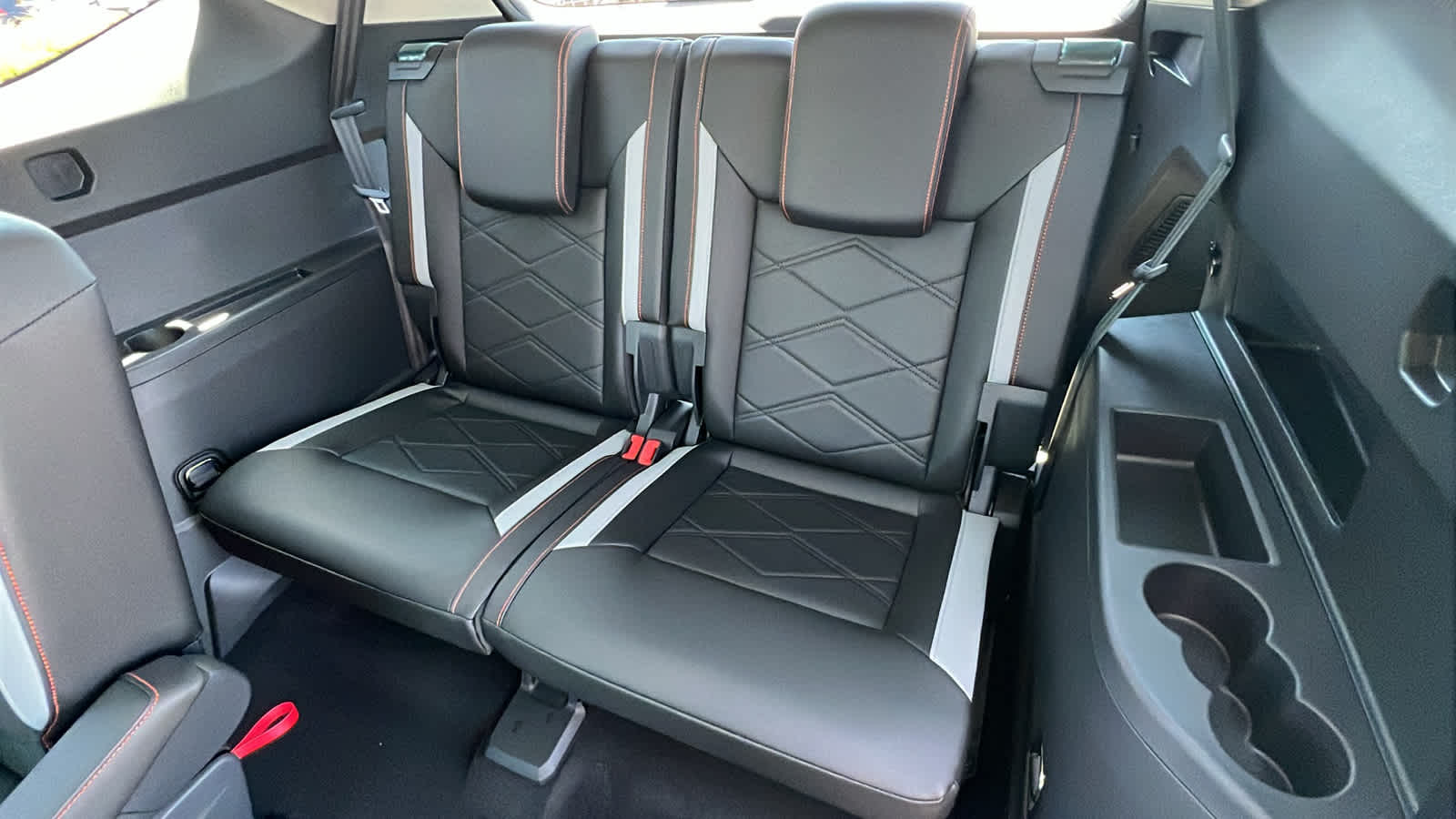 Thumbnail: 2025 Volkswagen Atlas - 31