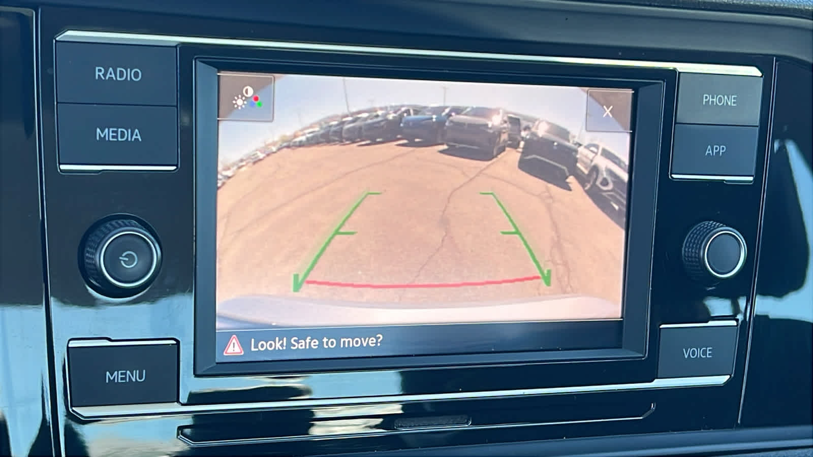 Thumbnail: 2021 Volkswagen Jetta - 16