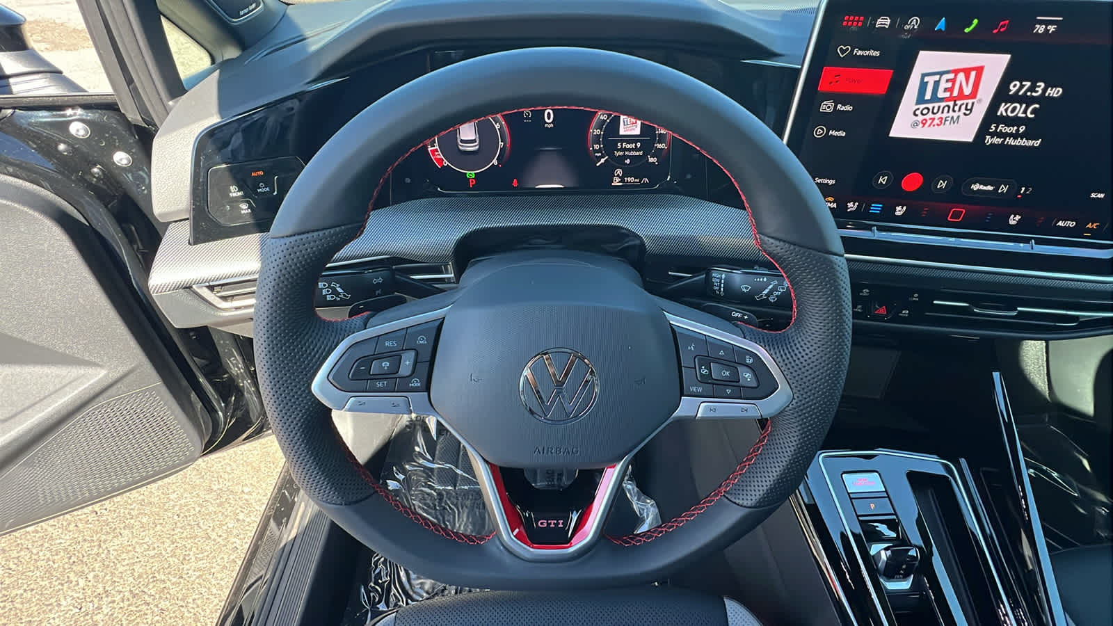 Thumbnail: 2025 Volkswagen Golf - 18