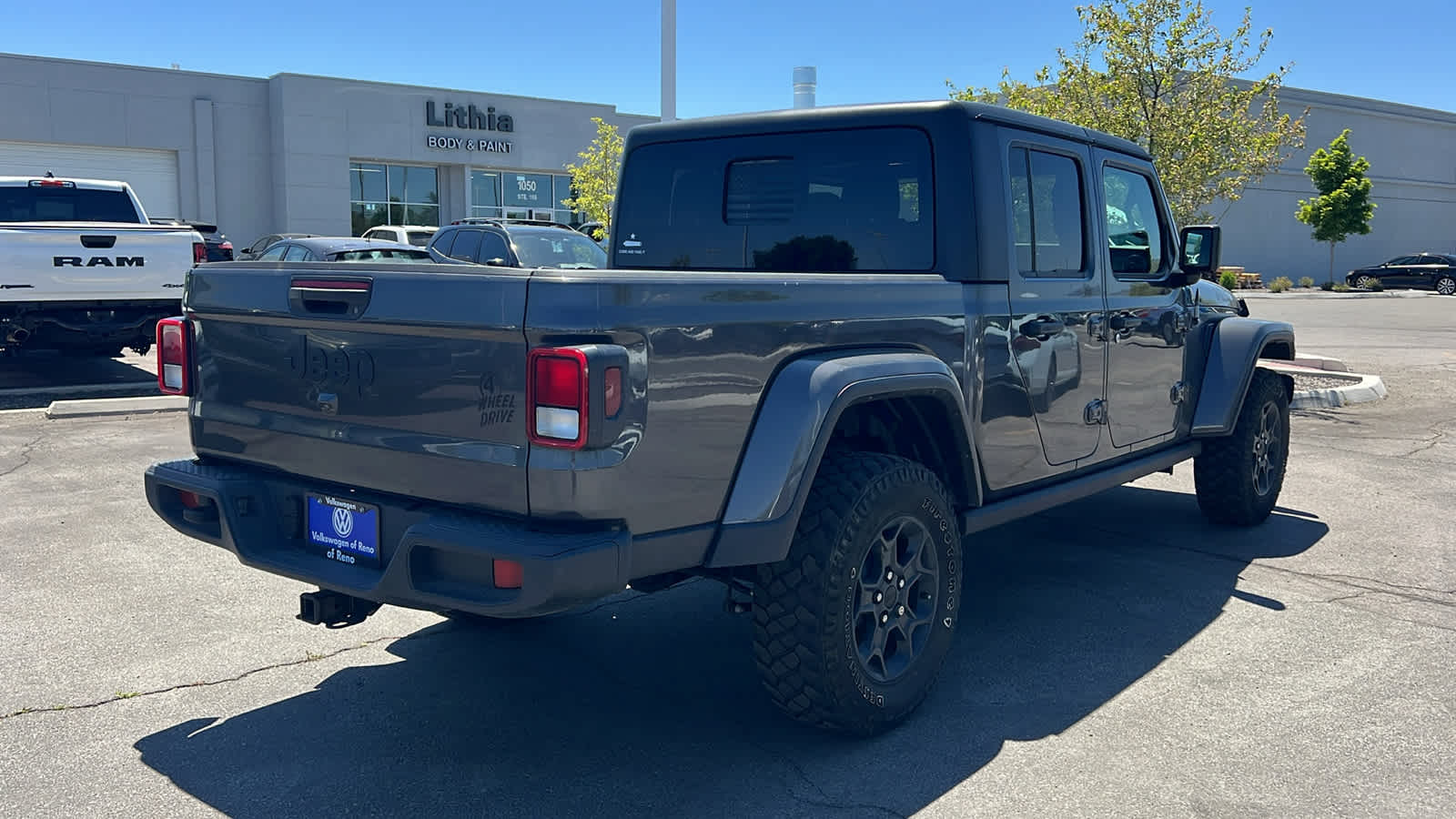 Thumbnail: 2023 Jeep Gladiator - 5