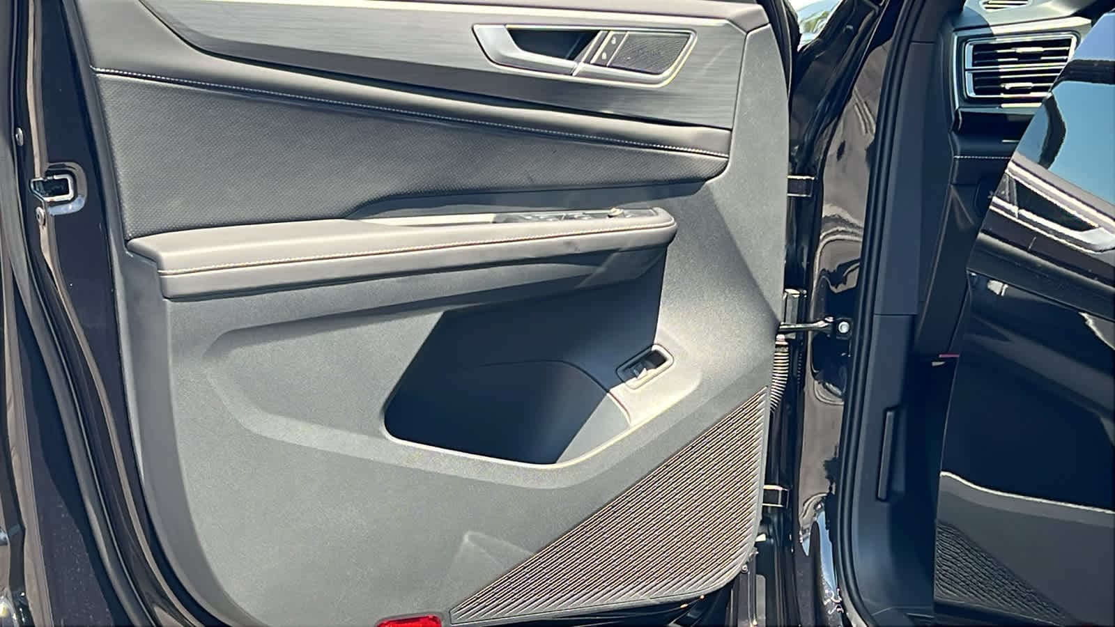 Thumbnail: 2025 Volkswagen Atlas - 23