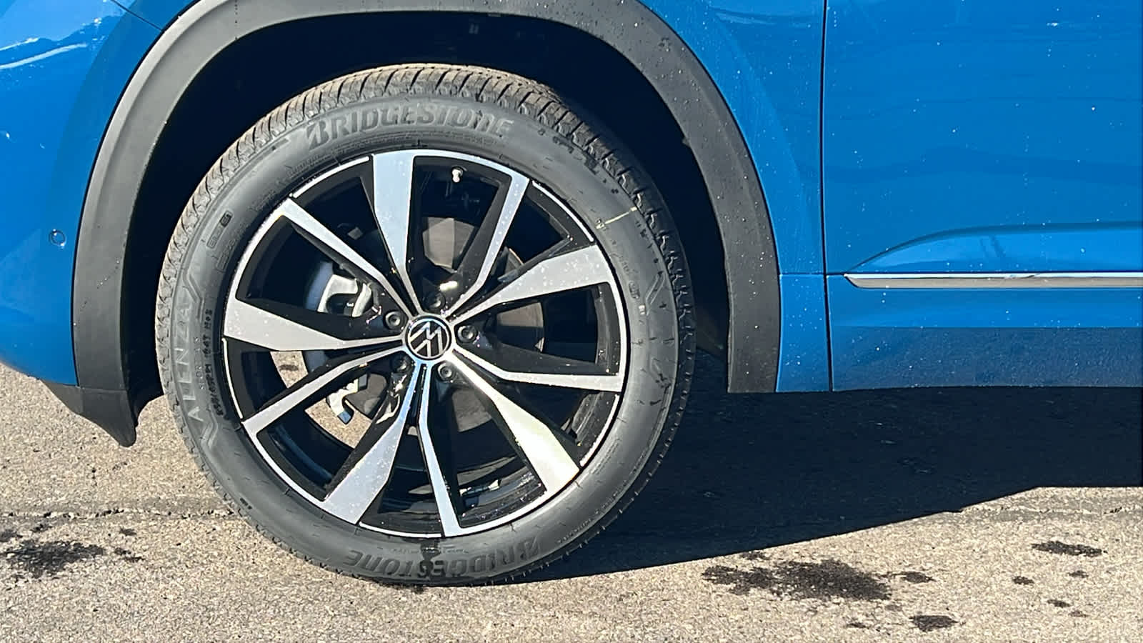 Thumbnail: 2026 Volkswagen Atlas - 9