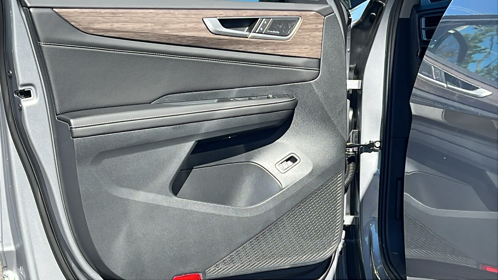 Thumbnail: 2026 Volkswagen Atlas - 23