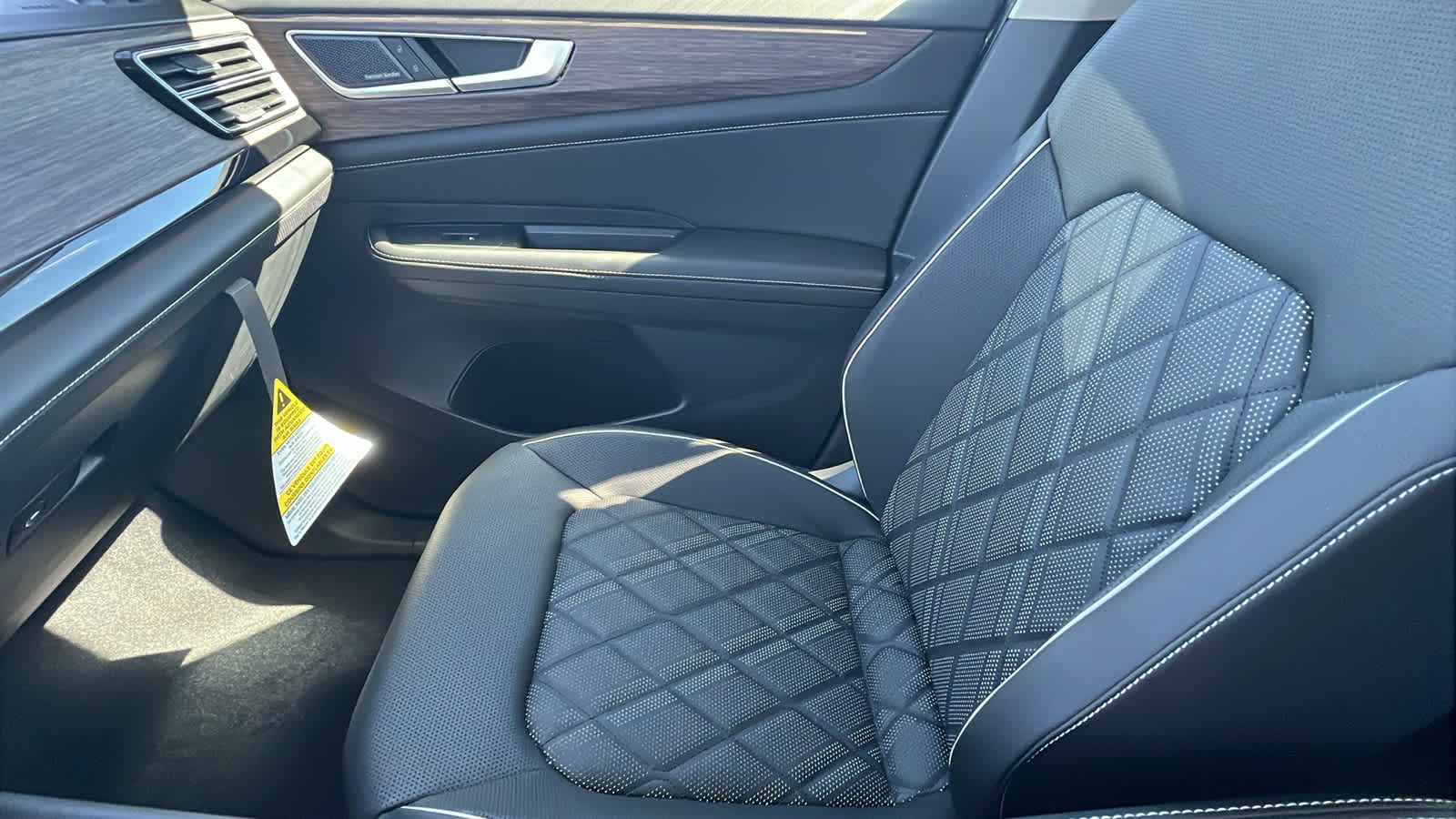 Thumbnail: 2026 Volkswagen Atlas - 12