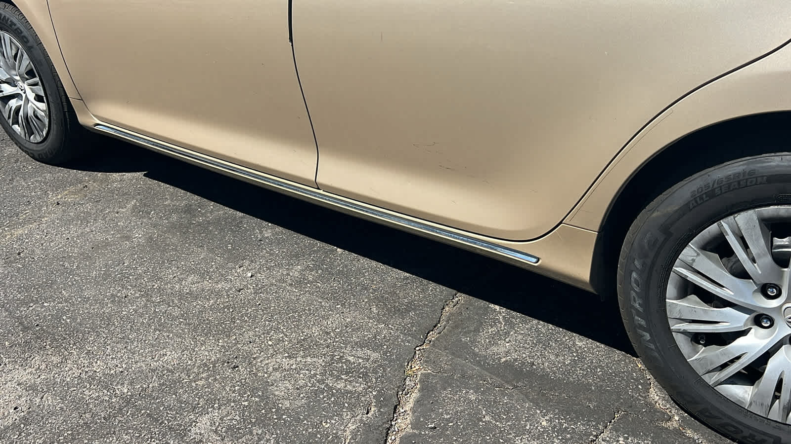 Thumbnail: 2012 Toyota Camry - 10