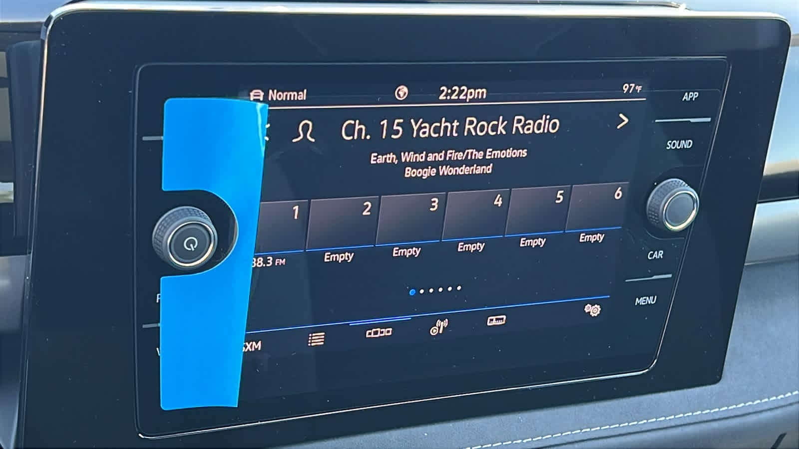 Thumbnail: 2025 Volkswagen Taos - 15