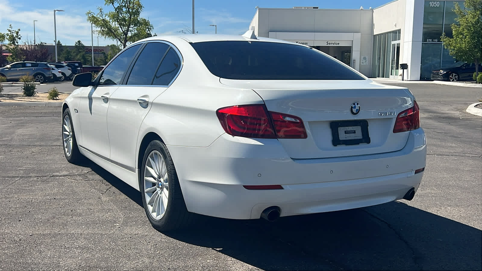 Thumbnail: 2012 BMW 5 Series - 7