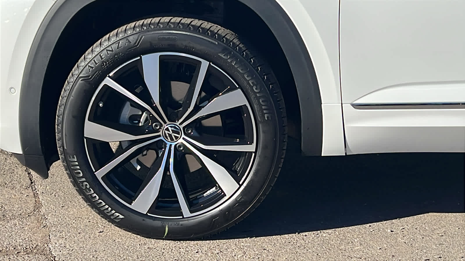 Thumbnail: 2026 Volkswagen Atlas - 9