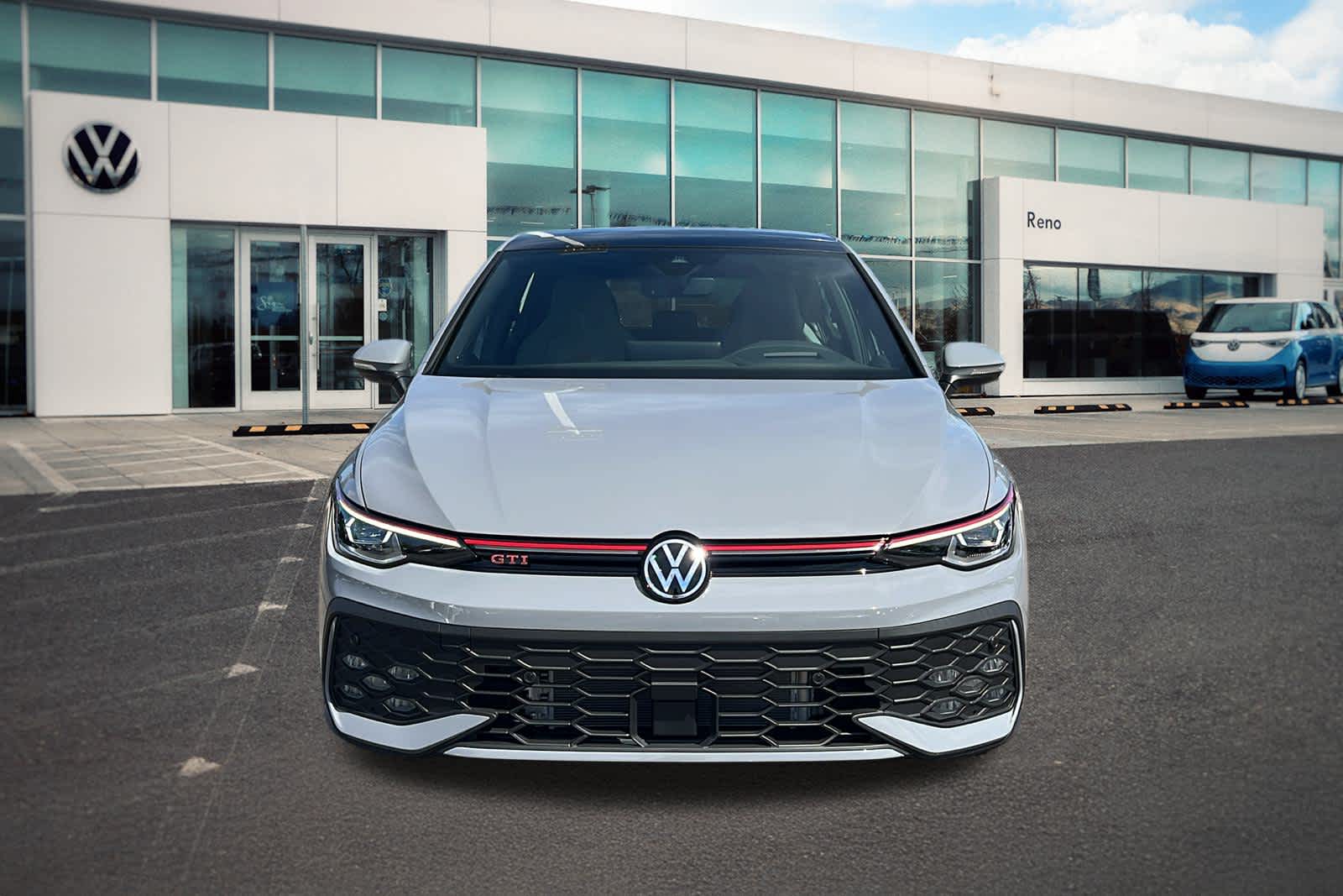 2025 Volkswagen Golf GTI Autobahn photo 2