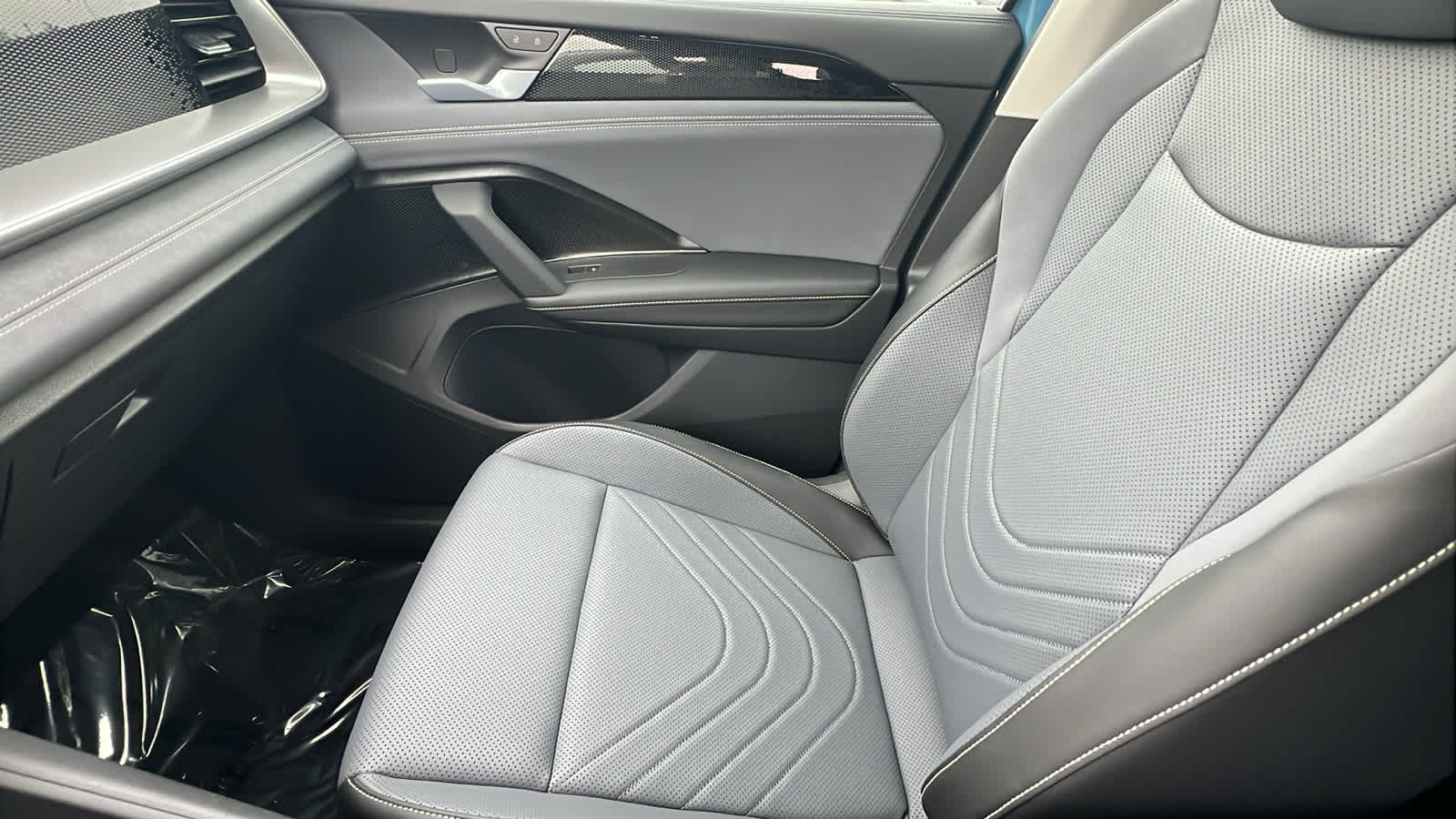 Thumbnail: 2026 Volkswagen Tiguan - 12