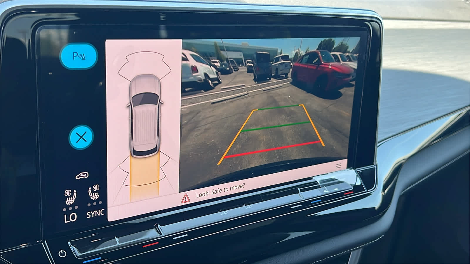 Thumbnail: 2025 Volkswagen Atlas - 16