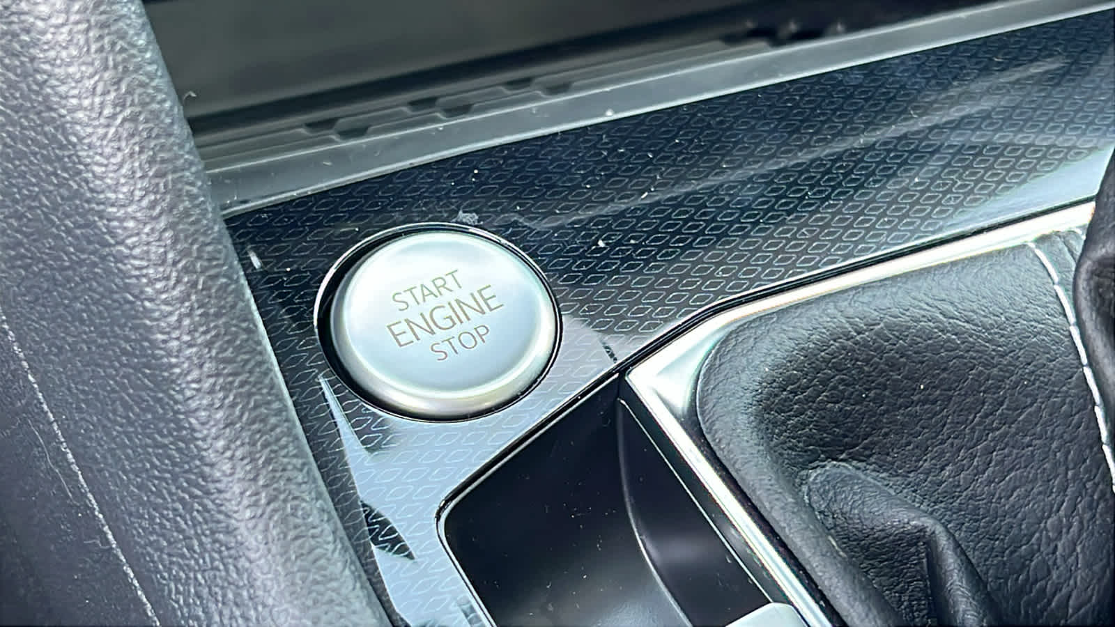 Thumbnail: 2025 Volkswagen Taos - 17