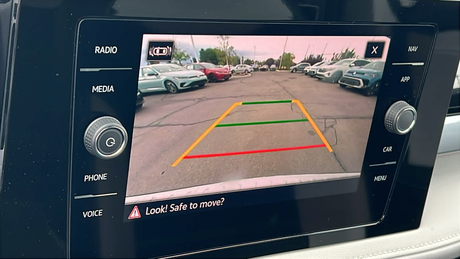 Thumbnail: 2025 Volkswagen Taos - 16