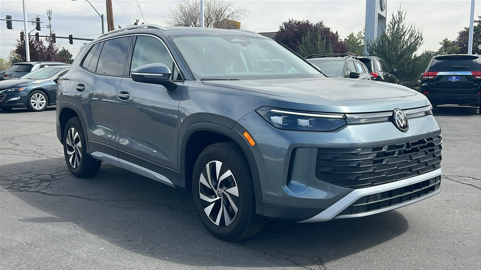 Thumbnail: 2026 Volkswagen Tiguan - 3