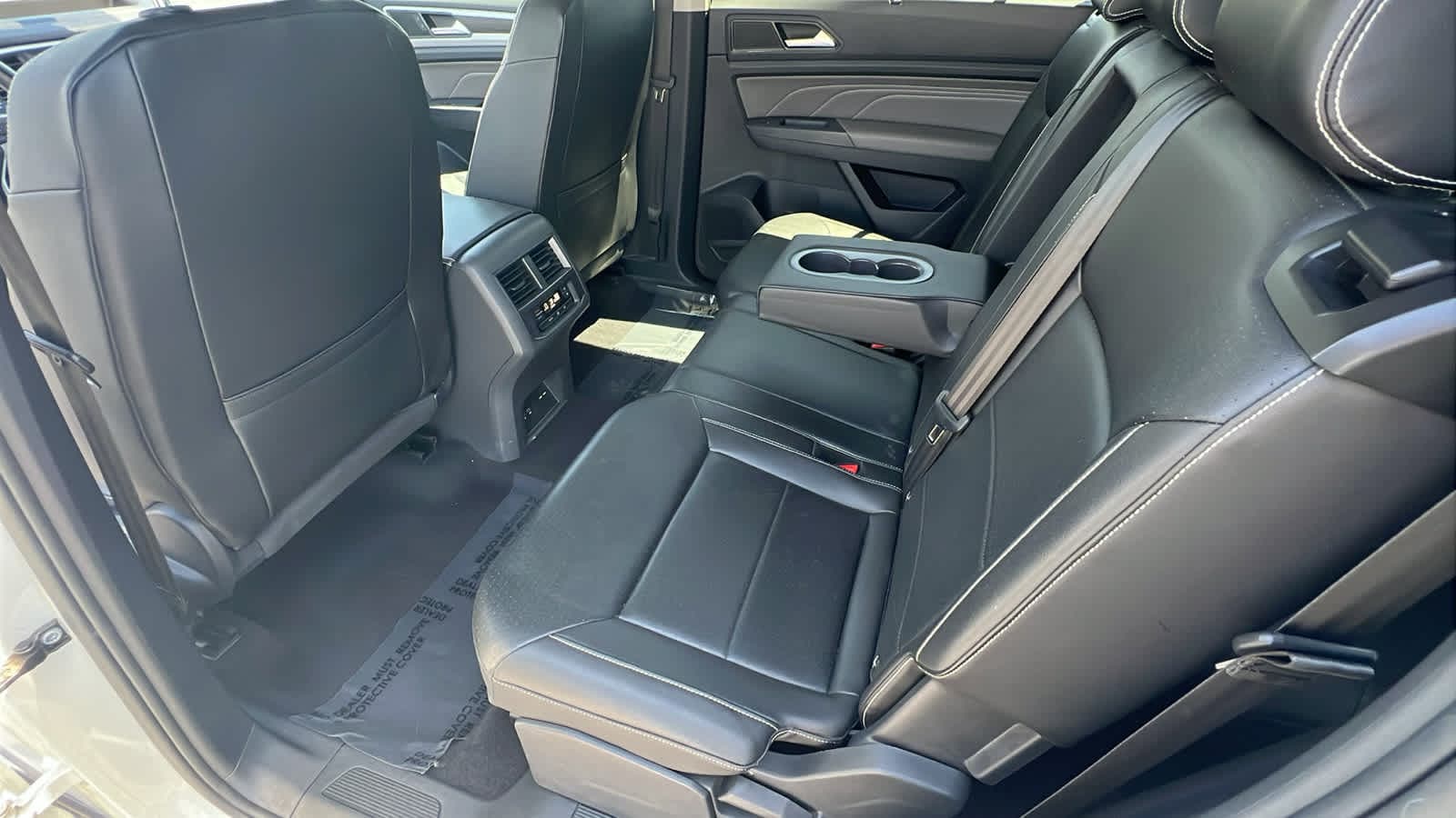 Thumbnail: 2021 Volkswagen Atlas - 24