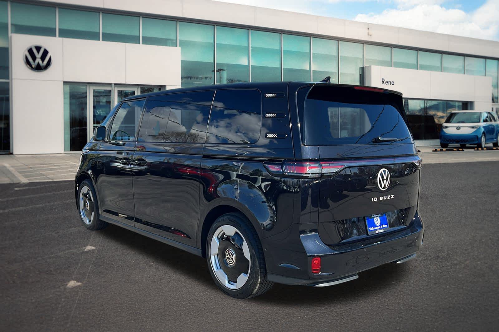 2025 Volkswagen ID. Buzz Pro S photo 3