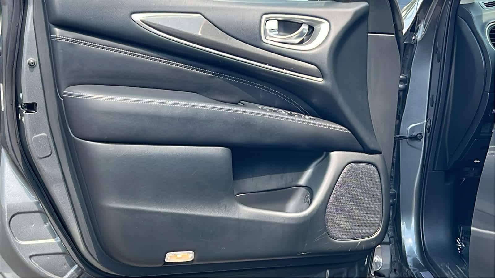 Thumbnail: 2020 INFINITI QX60 - 23