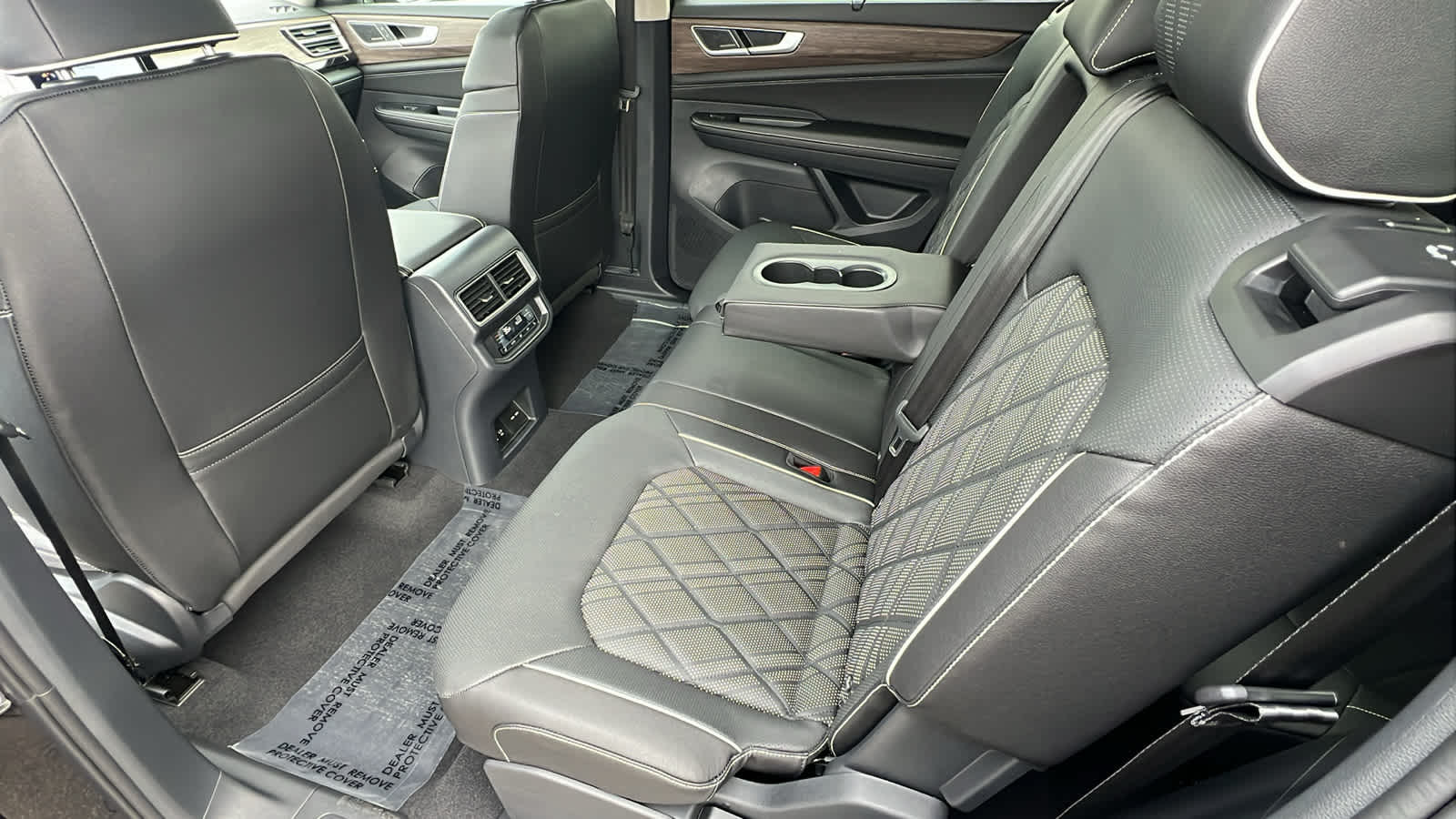 Thumbnail: 2026 Volkswagen Atlas - 24