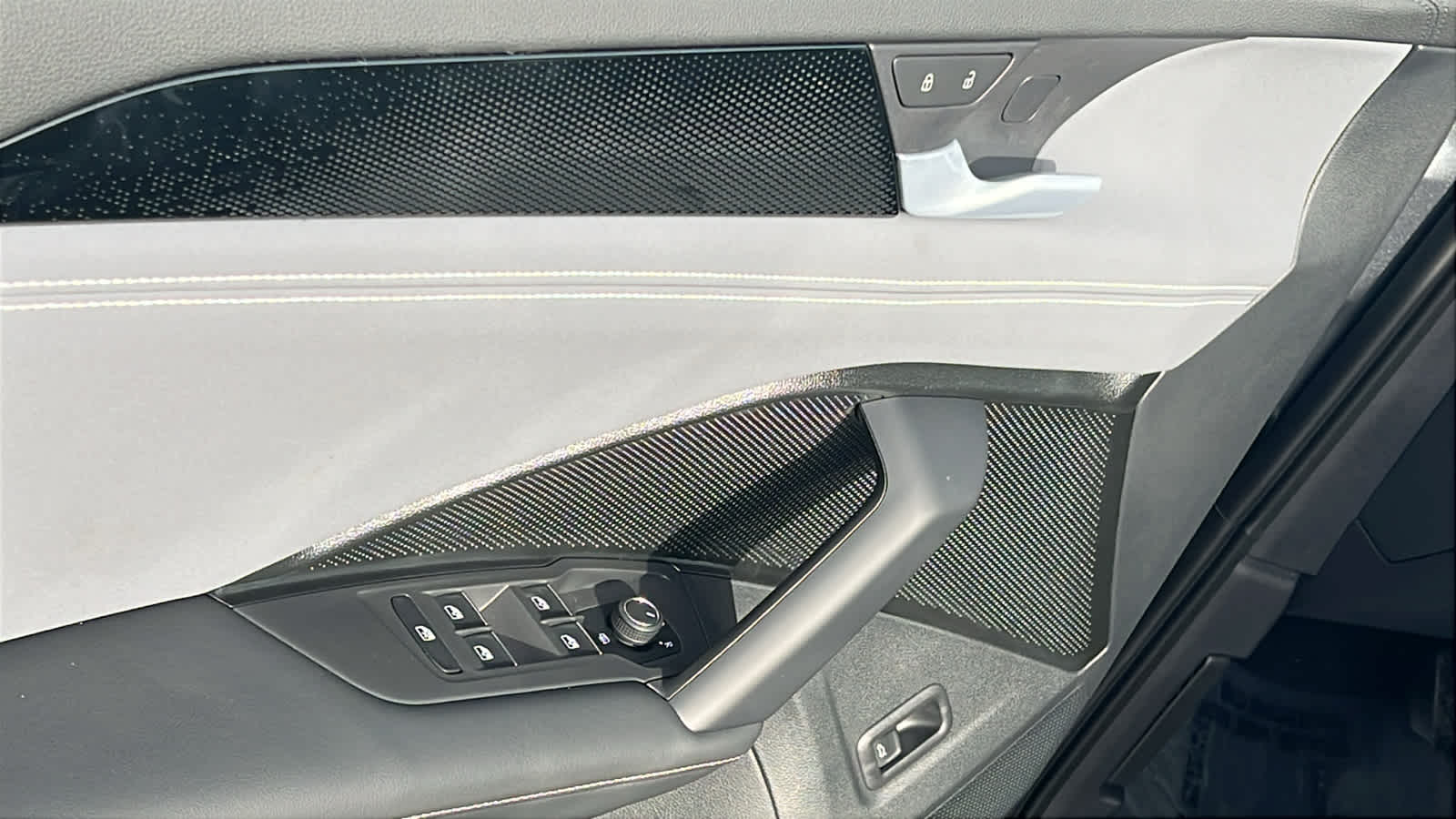 Thumbnail: 2026 Volkswagen Tiguan - 22