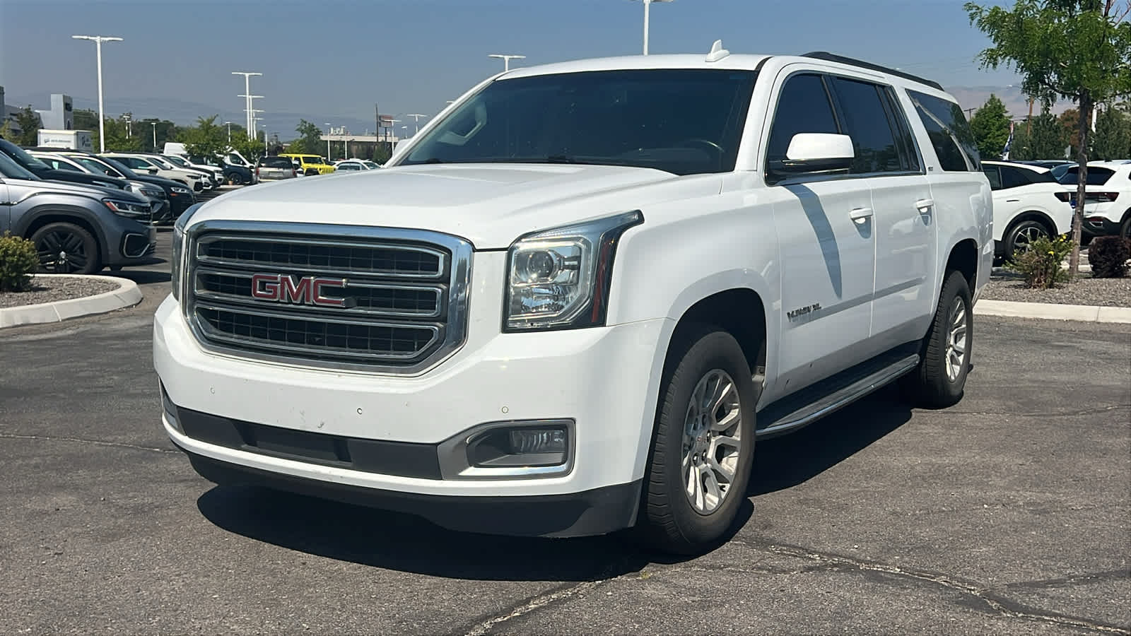Thumbnail: 2019 GMC Yukon XL - 1