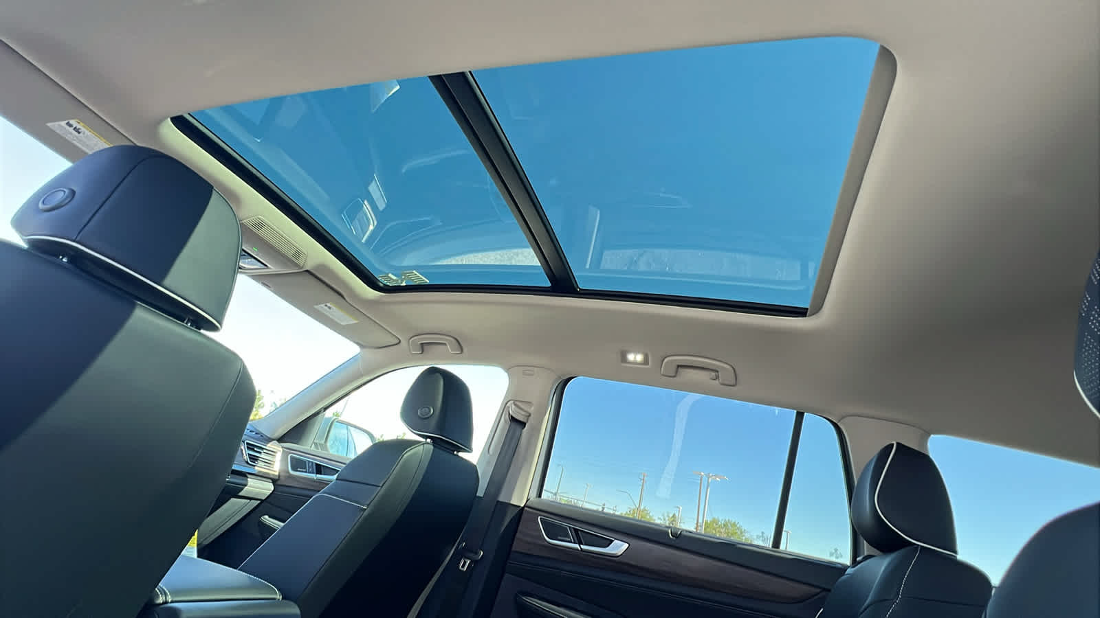 Thumbnail: 2026 Volkswagen Atlas - 32