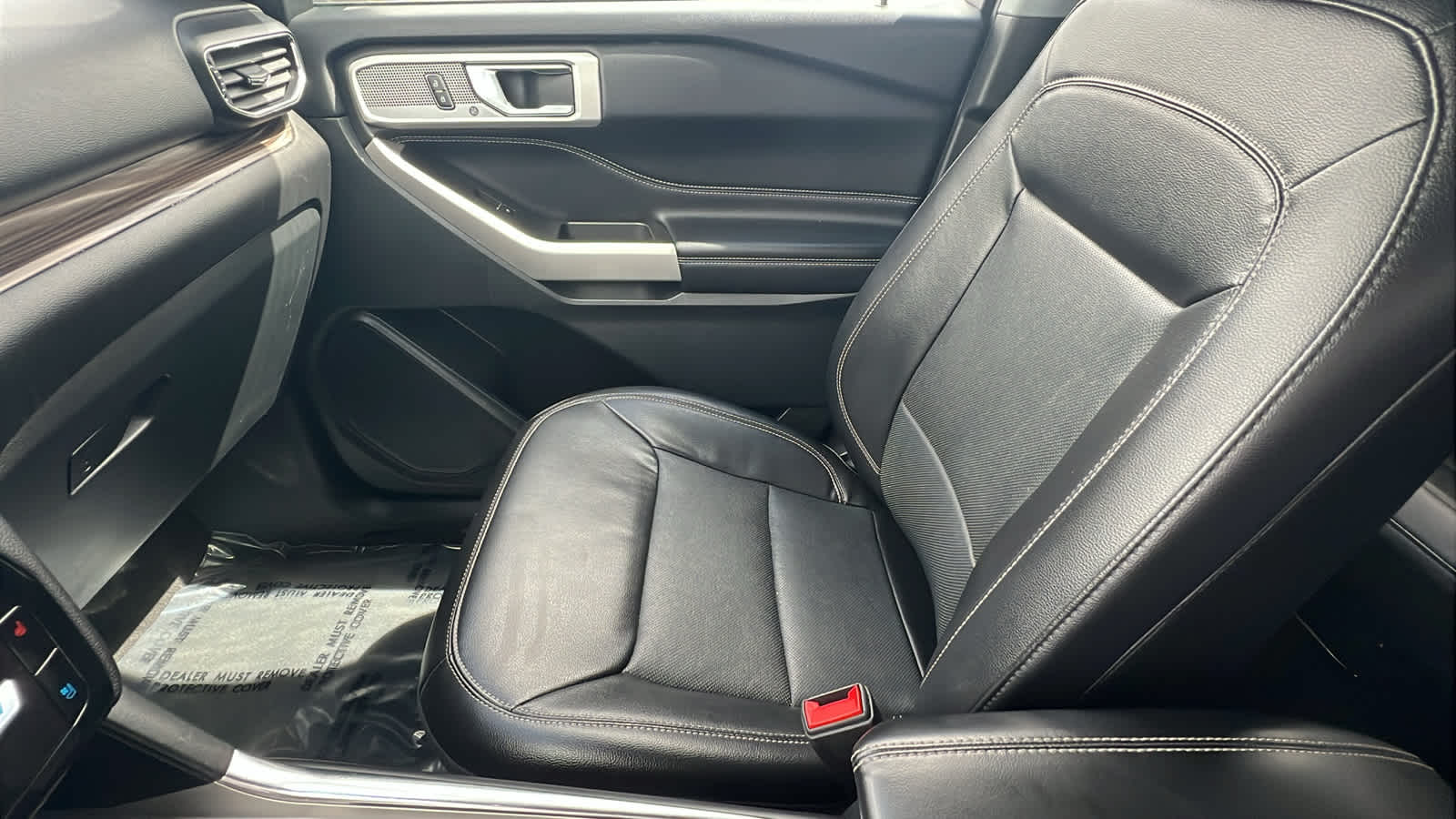 Thumbnail: 2022 Ford Explorer - 12