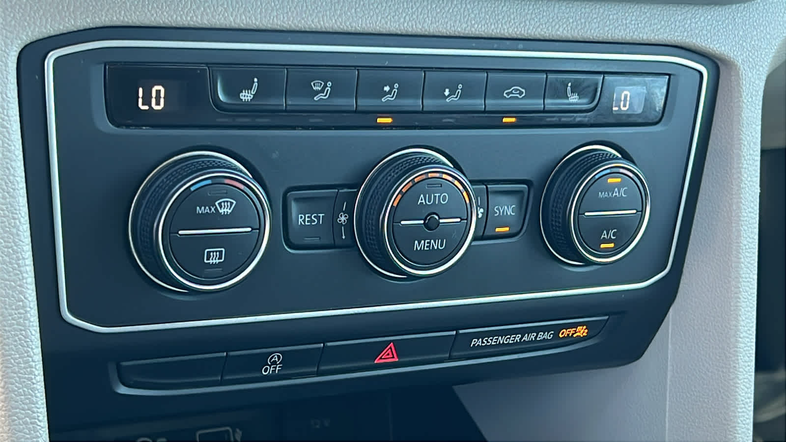 Thumbnail: 2018 Volkswagen Atlas - 14