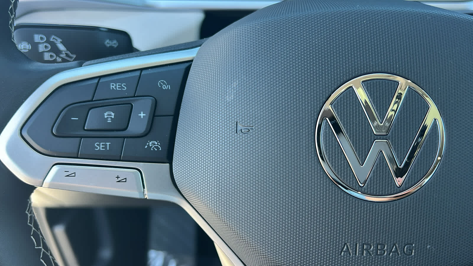 Thumbnail: 2025 Volkswagen Taos - 19