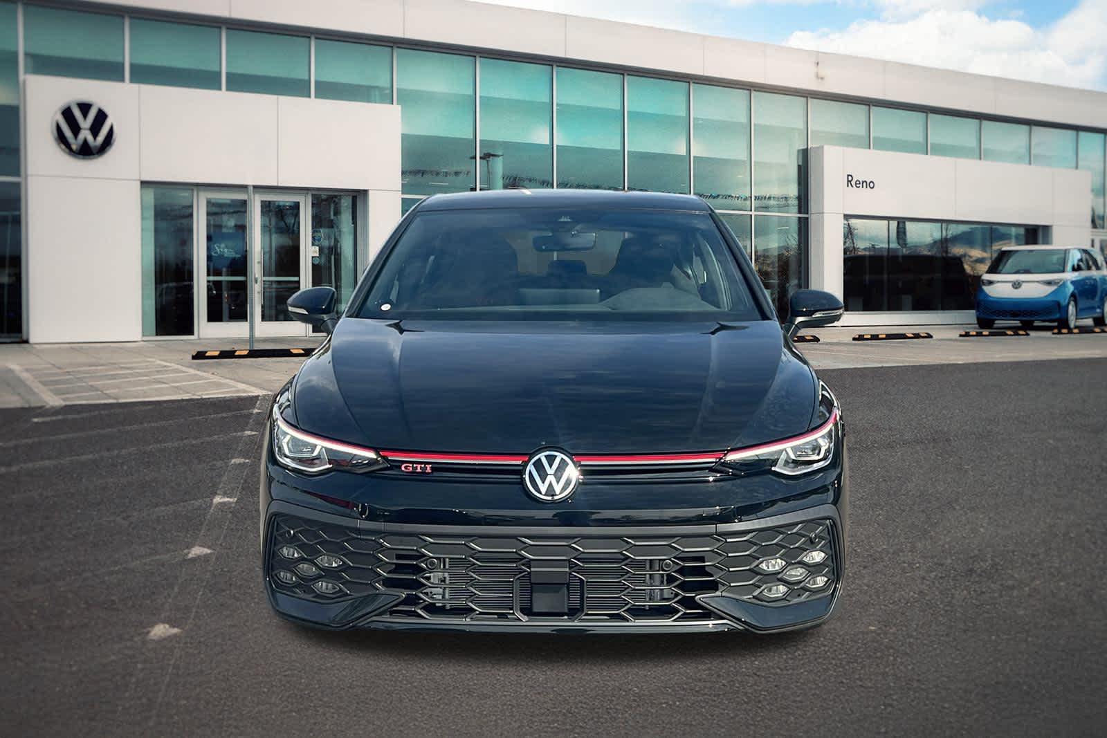 2025 Volkswagen Golf GTI SE photo 2
