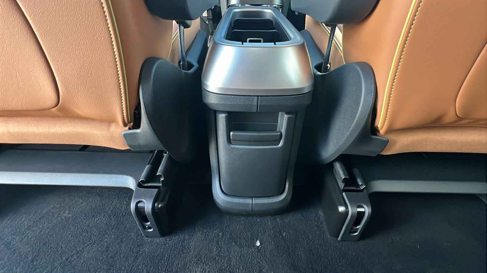 Thumbnail: 2025 Volkswagen ID.Buzz - 24