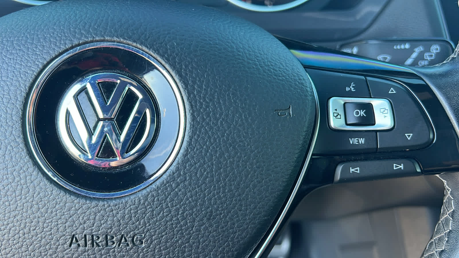 Thumbnail: 2020 Volkswagen Tiguan - 20