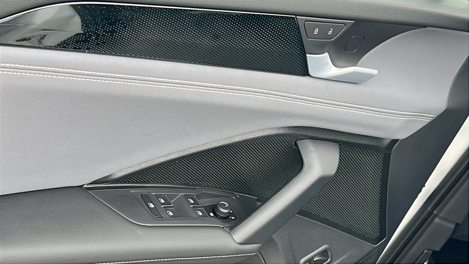 Thumbnail: 2026 Volkswagen Tiguan - 22