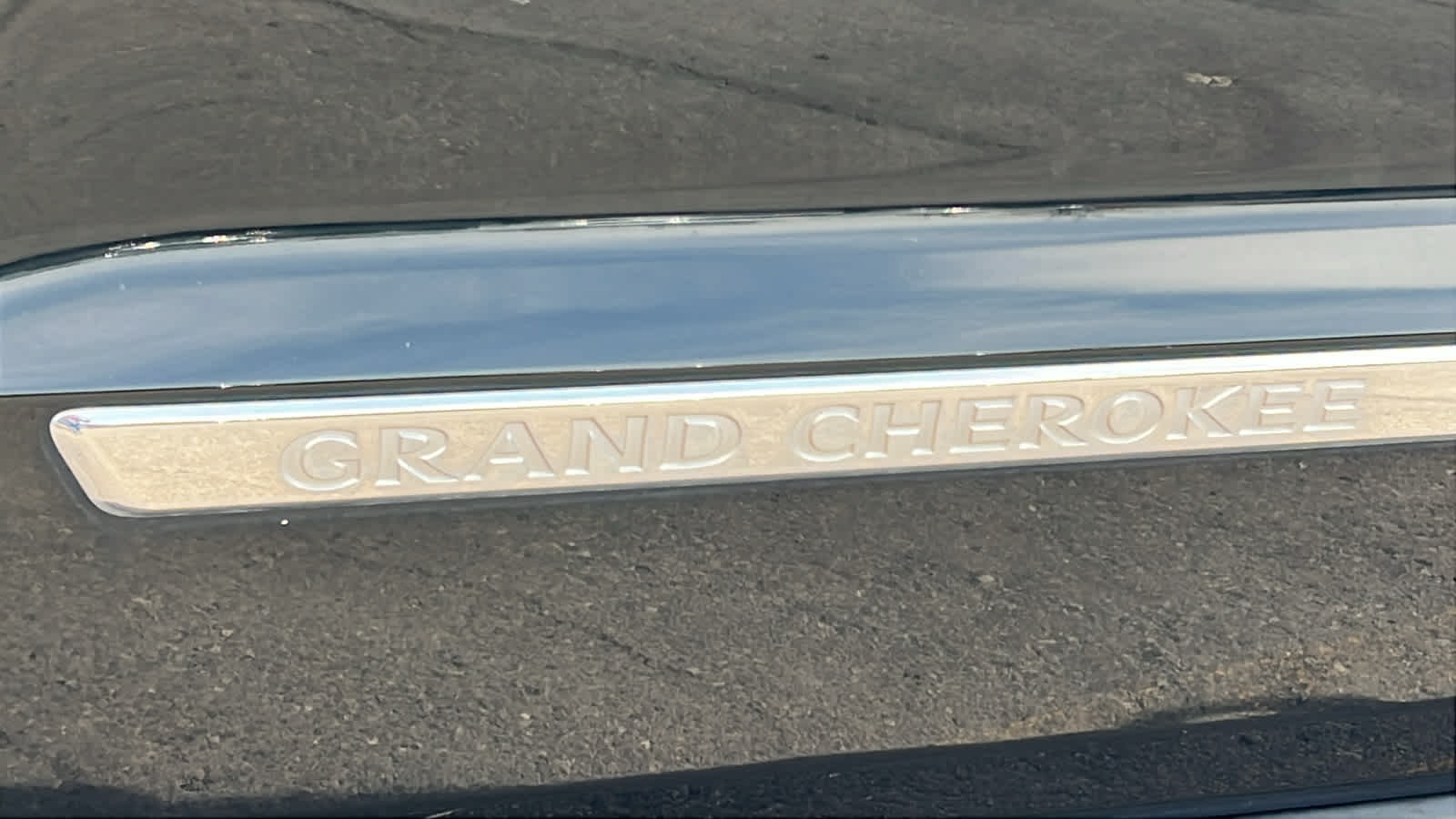 Thumbnail: 2012 Jeep Grand Cherokee - 26