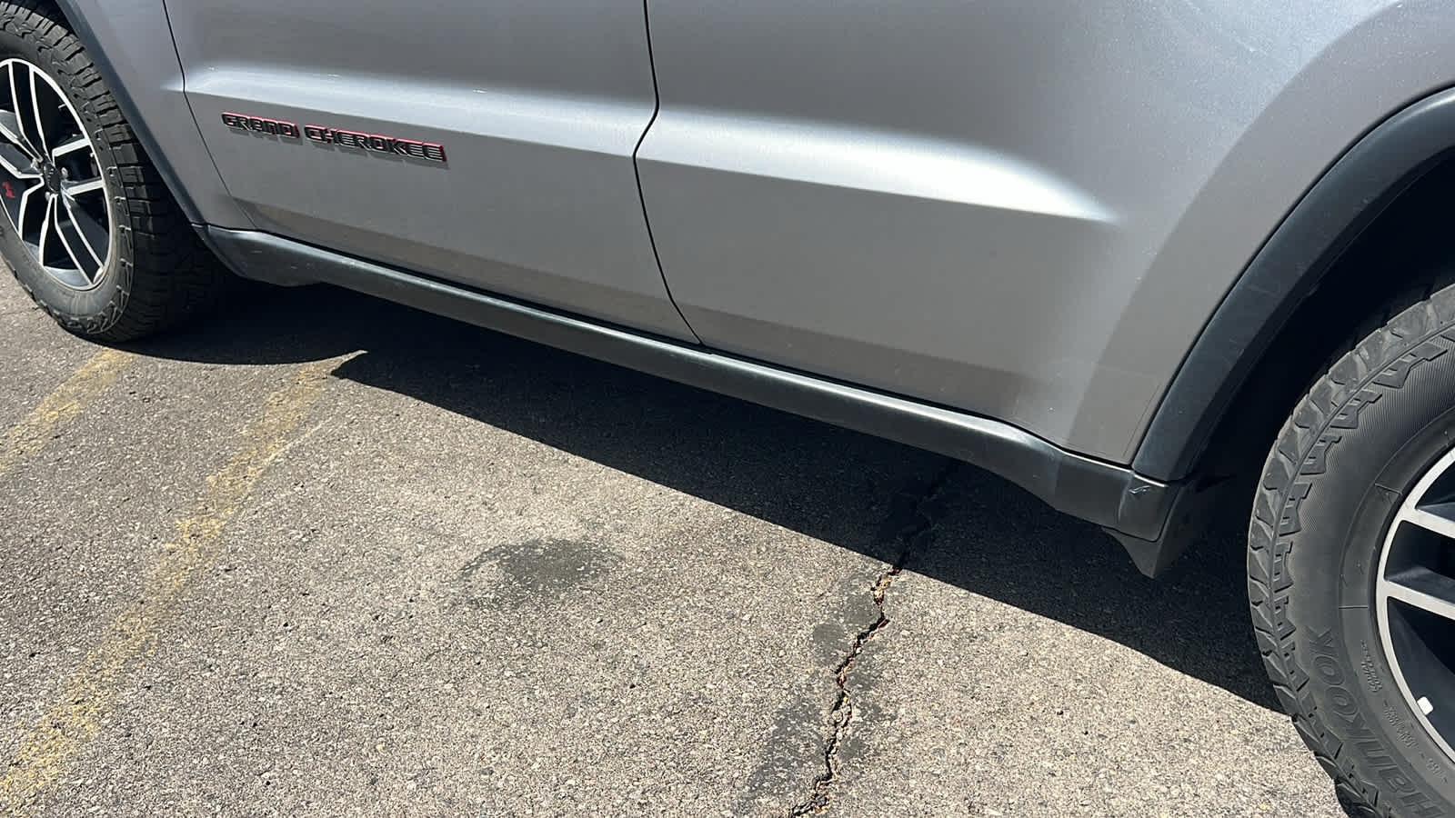 Thumbnail: 2020 Jeep Grand Cherokee - 10