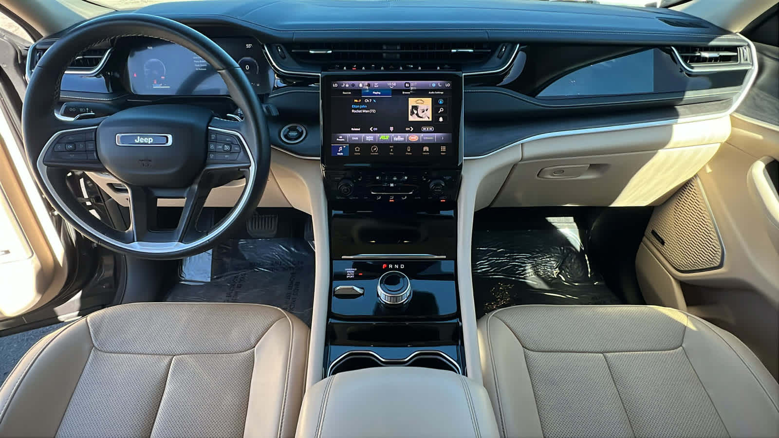 Thumbnail: 2022 Jeep Grand Cherokee - 26