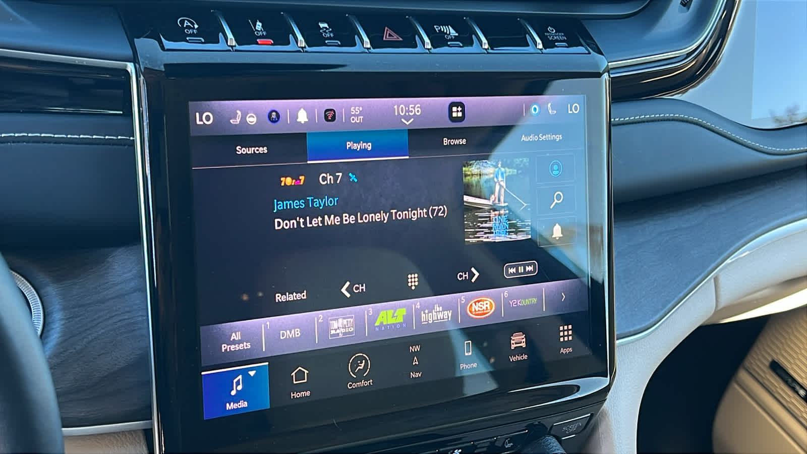 Thumbnail: 2022 Jeep Grand Cherokee - 15