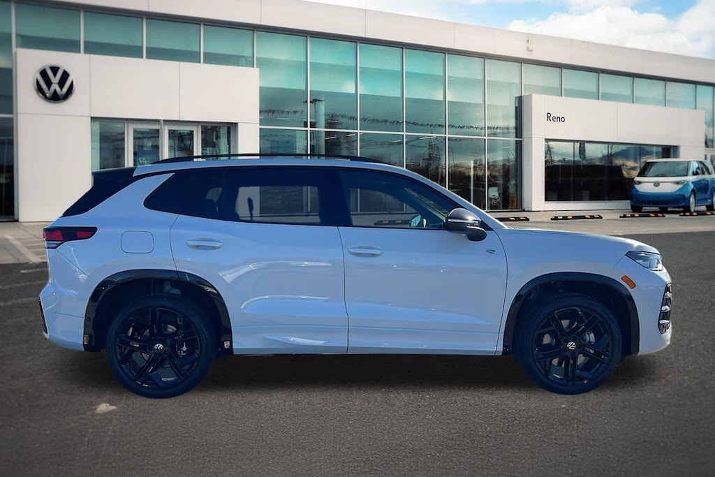 New 2026 Volkswagen Tiguan 2.0T SE R-Line Black SUV