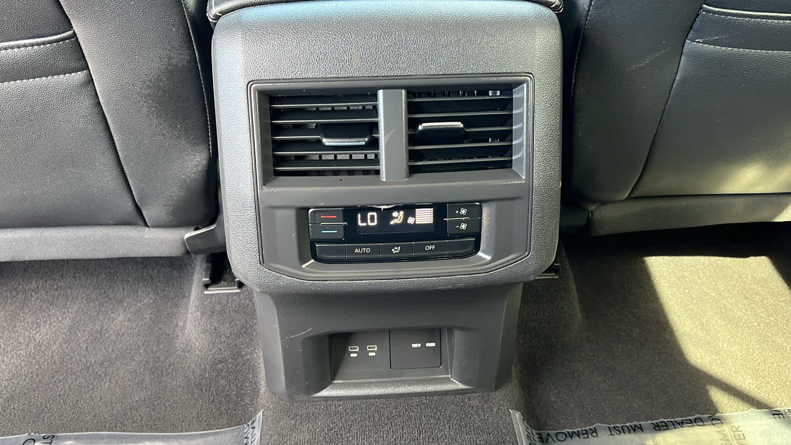 Thumbnail: 2021 Volkswagen Atlas - 25