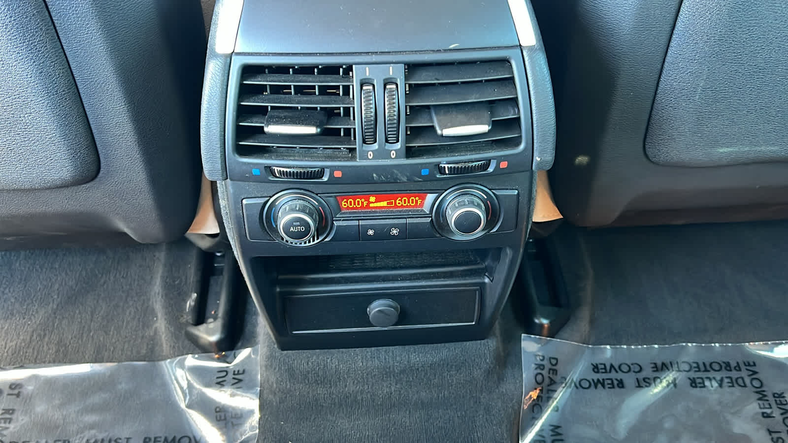 Thumbnail: 2008 BMW X6 - 25