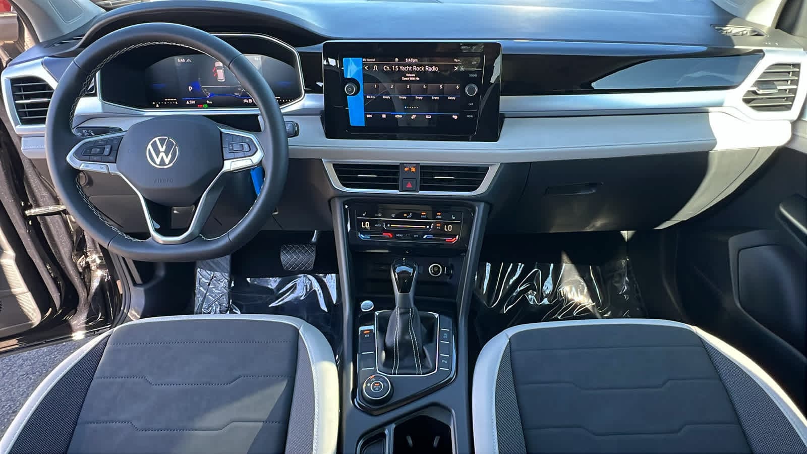 Thumbnail: 2025 Volkswagen Taos - 26