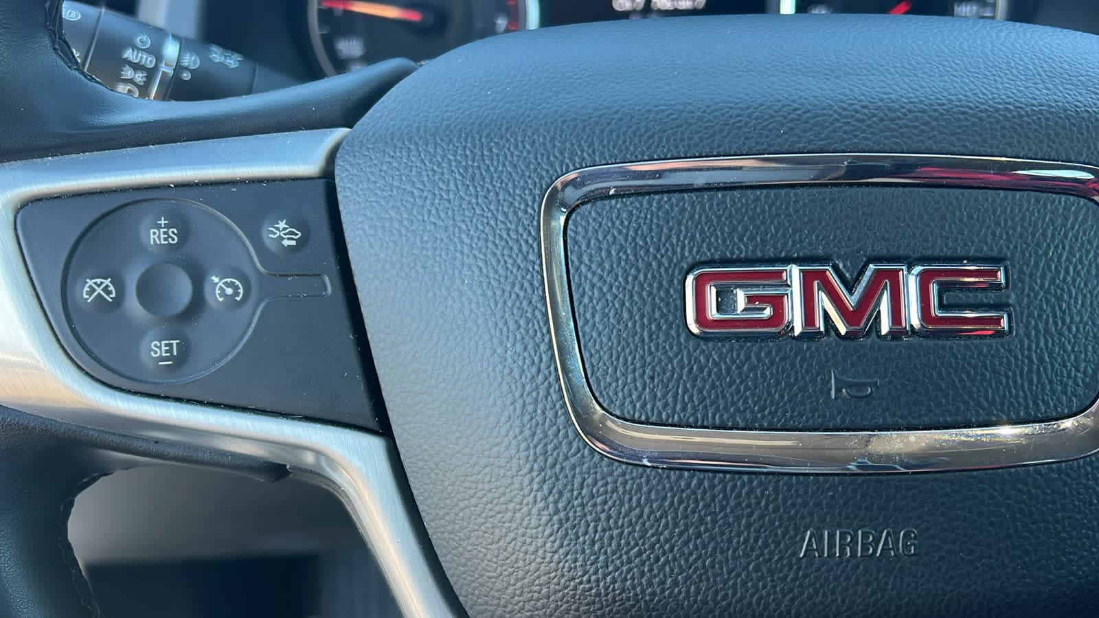 Thumbnail: 2023 GMC Acadia - 19