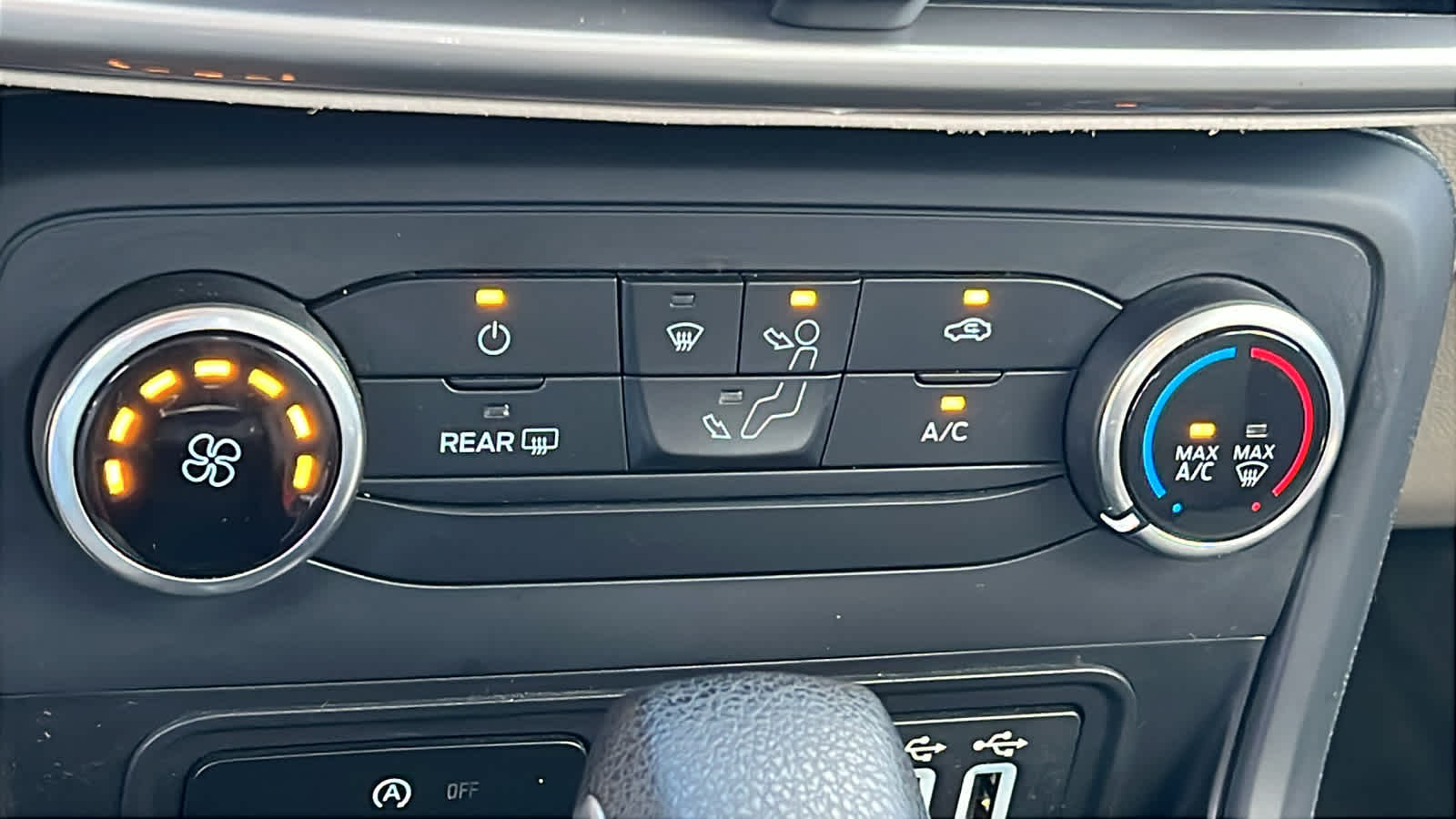 Thumbnail: 2018 Ford EcoSport - 14