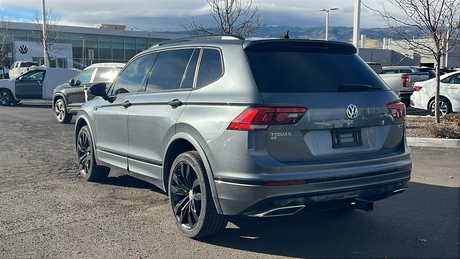Thumbnail: 2020 Volkswagen Tiguan - 7