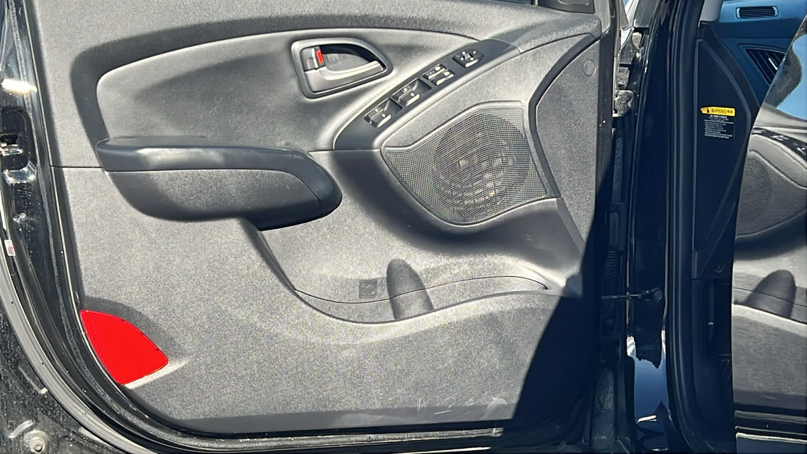 Thumbnail: 2015 Hyundai Tucson - 23