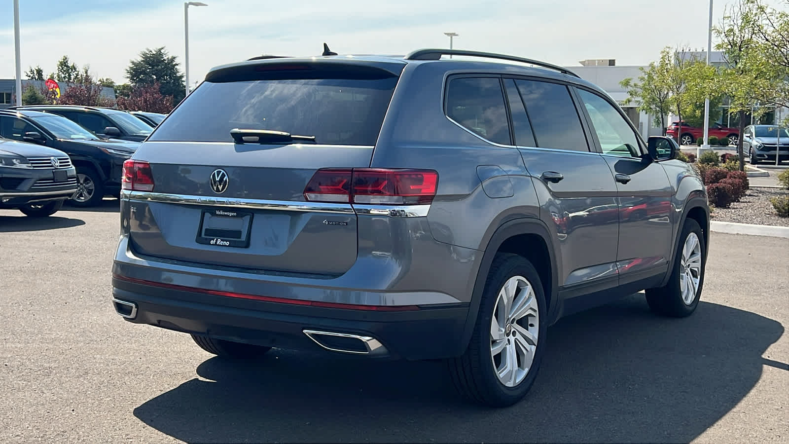 Thumbnail: 2023 Volkswagen Atlas - 5