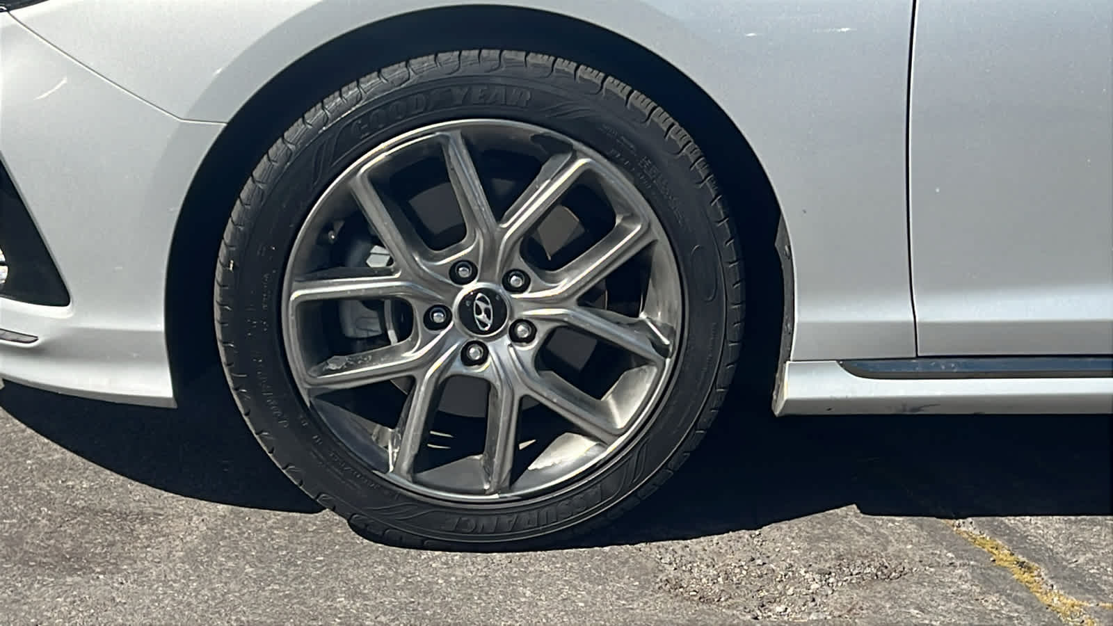 Thumbnail: 2019 Hyundai Sonata - 9