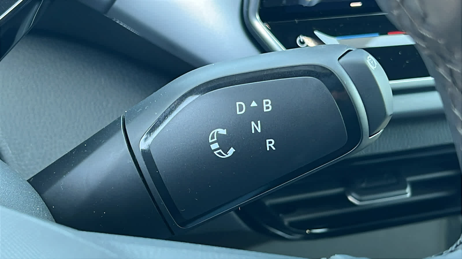 Thumbnail: 2025 Volkswagen ID.4 - 13